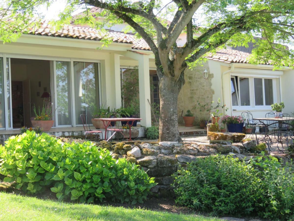 Bed and Breakfast Les 4 Eléments St Emilion Branne  Esterno foto